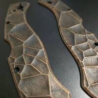 Spyderco Civilian maple handle scales - Crack V2 (3169) / hand-painted