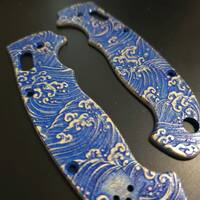 Spyderco Manix 2 XL maple handle scales - Japan Wave / hand-painted