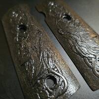 Daniel H9 Maple Grips - Wolves Black / Hand-painted