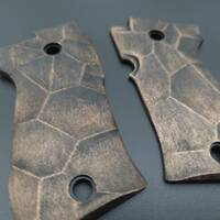 Beretta 85 Maple Grips - Crack V2 (3169) / Hand-painted
