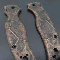 Crack V2 (3169) - Spyderco Shaman Knife Scales by Svechnikov Knives