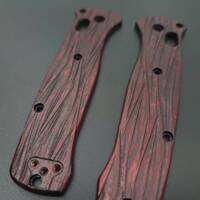 Benchmade Bailout 537 Maple Scales - Fibers Dark Blood / Hand-painted