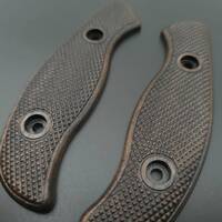 Spyderco Mule Team/2 walnut handle scales - Classic V2 Dark / hand-painted