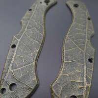 Spyderco Civilian maple handle scales - Leaf Dark Green / hand-painted