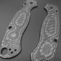 Spyderco Para Military 2 Cru-Wear Carbon Fibers handle scales - Traditional / hand-painted