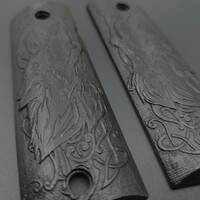 Wolves Black - 1911 Full Size Government Grips