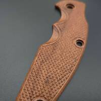 Hinderer Jurassic walnut handle scales - Classic V2 / hand-painted