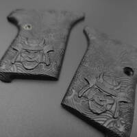 Seecamp LWS-25/32 maple grips - Oni Waves Black / hand-painted