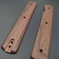 Böker Plus Urban Trapper Linear walnut handle scales - Traditional / hand-painted