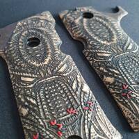 Beretta 92X Performance Maple Grips - Predator / Hand-painted