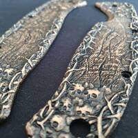 Spyderco Resilience Tip Down maple handle scales - Thorn Crowns / hand-painted