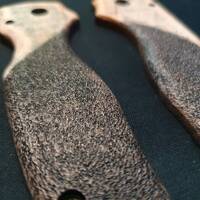 Spyderco Shaman maple handle scales - Asphalt / hand-painted
