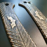 CIVIVI Conspirator maple handle scales - Dark Knight / hand-painted