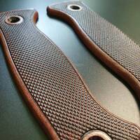 Old Classic Dark Cherry - Terävä Skrama 200 Knife Scales by Svechnikov Knives