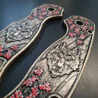 Spyderco Para 3 maple handle scales - Sakura Wolves / hand-painted