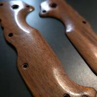 Cold Steel AD-10 walnut handle scales - Traditional / hand-painted