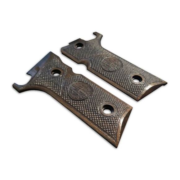 Beretta 92XI, 92GTS Walnut Grips - Classic V3 Medallion Dark / Hand-painted