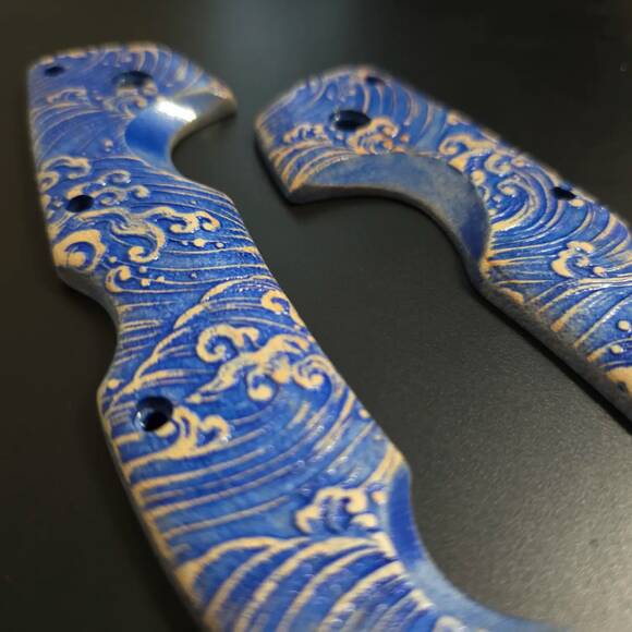 Cold Steel Voyager Extra Large maple handle scales - Japan Wave / hand-painted