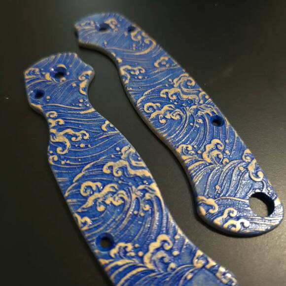 Spyderco Para Military 2 Cru-Wear maple handle scales - Japan Wave / hand-painted