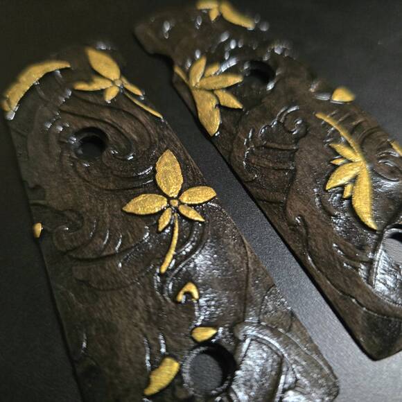 Daniel H9 Maple Grips - Japanese Maple Black Gold / Hand-painted