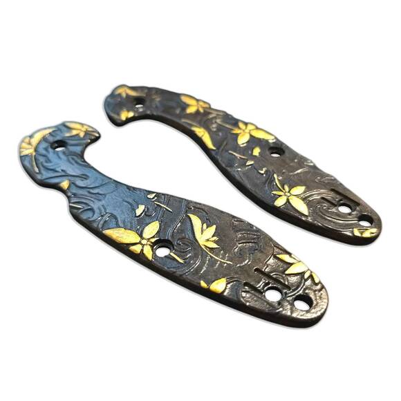 Spyderco Sliverax maple handle scales - Japanese Maple Black Gold / hand-painted