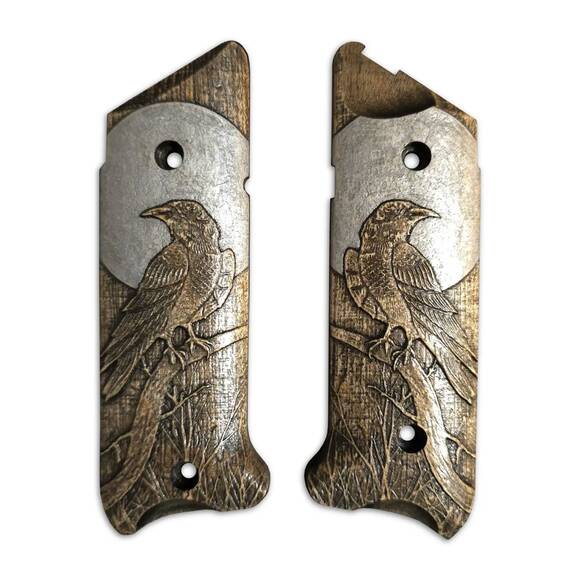 Ruger Mark IV maple grips - Moon Raven / hand-painted