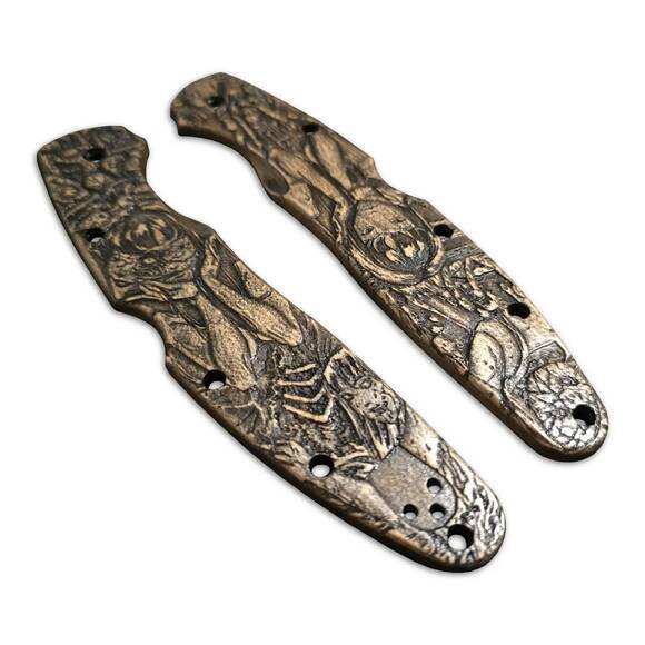 Spyderco Police 4 Lightweight maple handle scales - Tomie / hand-painted