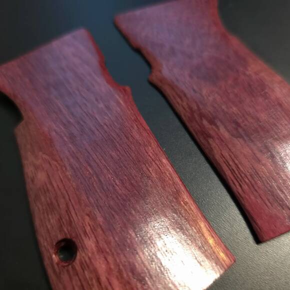 Sig Sauer P365 AXG Amaranth Grips - Traditional / Hand-painted