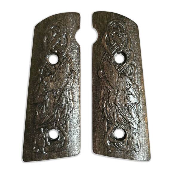 Daniel H9 maple grips - Wolves Black / hand-painted