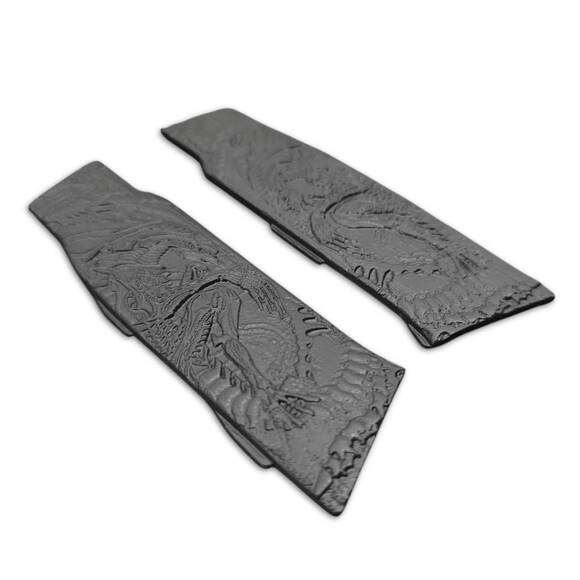 Laugo Arms Alien Creator, Remus Maple Grips - Alien Black / Hand-painted