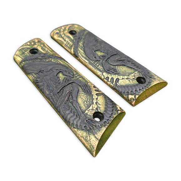 Gearhead Archery 1911 Slider maple grips - Alien Green Black / hand-painted