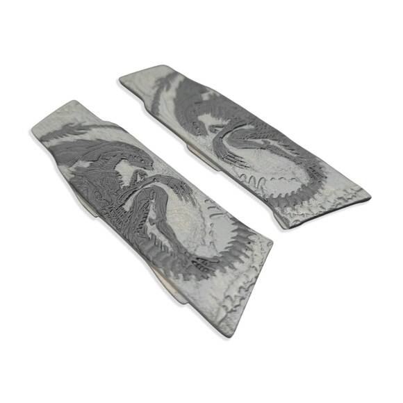 Laugo Arms Alien Creator, Remus Maple Grips - Alien Grey Black / Hand-painted