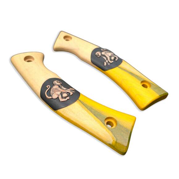 Ka-Bar Gunny KA5300 maple handle scales - Banana Monkey Boy / hand-painted