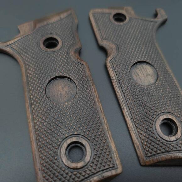 Beretta 92XI, 92GTS Walnut Grips - Classic V2 Dark (15mm) / Hand-painted