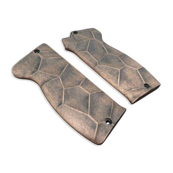 MAC Mle 1950 Maple Grips - Crack V2 (3169) / Hand-painted