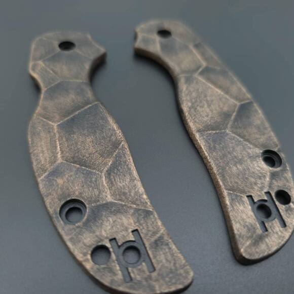 Spyderco Sage 5 maple handle scales - Crack V2 (3169) / hand-painted