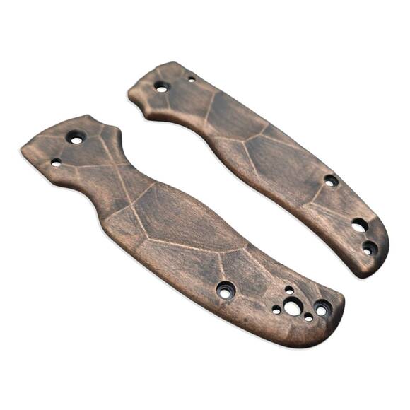 Crack V2 (3169) - Spyderco Shaman Knife Scales by Svechnikov Knives