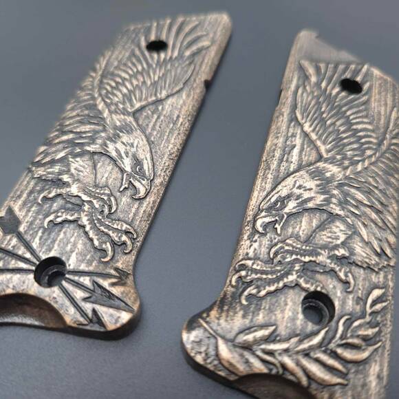 Ruger Mark IV Maple Grips - Eagle Arrows / Hand-painted