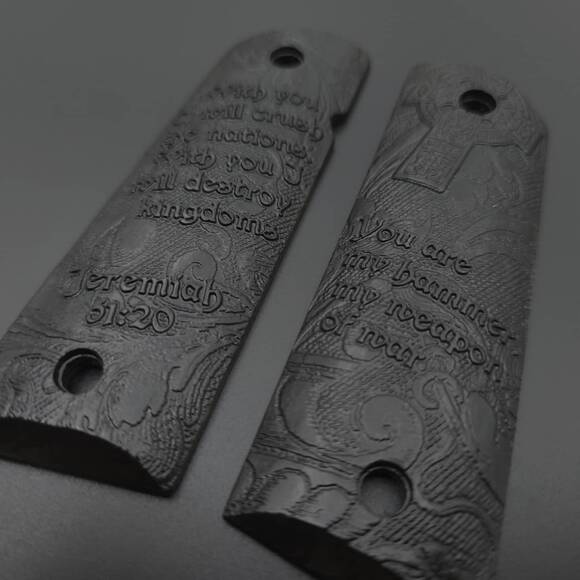 1911 Full-Size Maple Grips - Jeremiah 51:20 Black / Hand-painted
