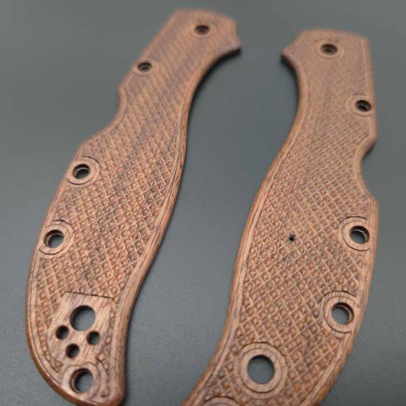 Spyderco Stretch 2 XL Cru-Wear walnut handle scales - Classic V2 / hand-painted
