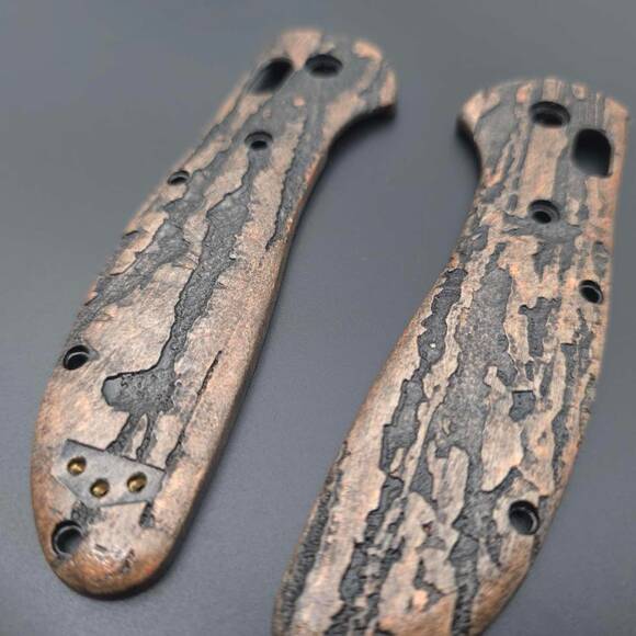 Benchmade Griptilian 550-1 maple handle scales - Roughness Bronze / hand-painted