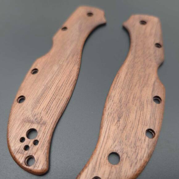 Traditional Walnut - Spyderco Stretch 2 XL Cru-Wear Knife Scales by Svechnikov Knives