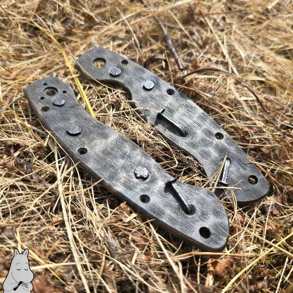 Spyderco Military maple handle scales - Barn Mistery by Artur Soikkeli