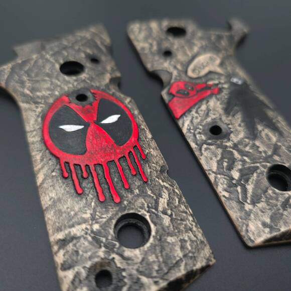 Beretta 92XI, 92GTS Maple Grips - Deadpool / Hand-painted