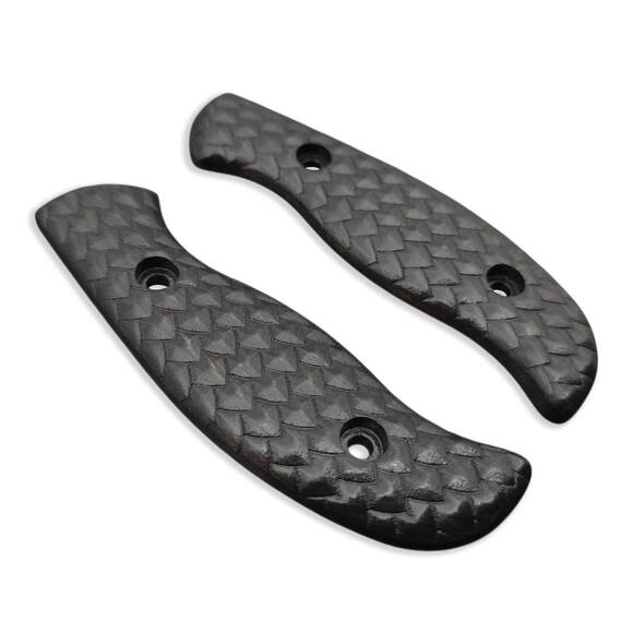 Spyderco Mule Team/2 maple handle scales - Dragon Scales Black / hand-painted