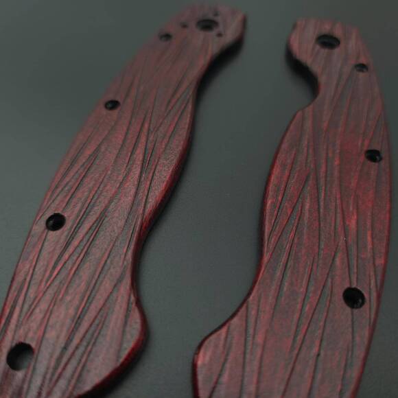 Spyderco Military maple handle scales - Fibers Dark Blood / hand-painted