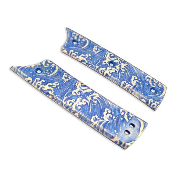 Chaves Scapegoat Street maple handle scales - Japan Wave / hand-painted