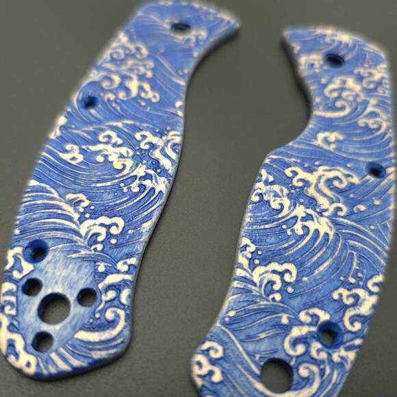 Spyderco Persistence maple handle scales - Japan Wave / hand-painted