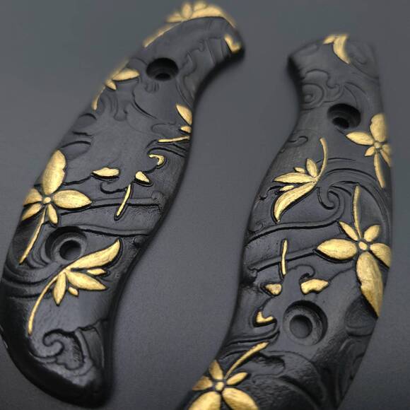 Spyderco Mule Team/2 maple handle scales - Japanese Maple Black Gold / hand-painted