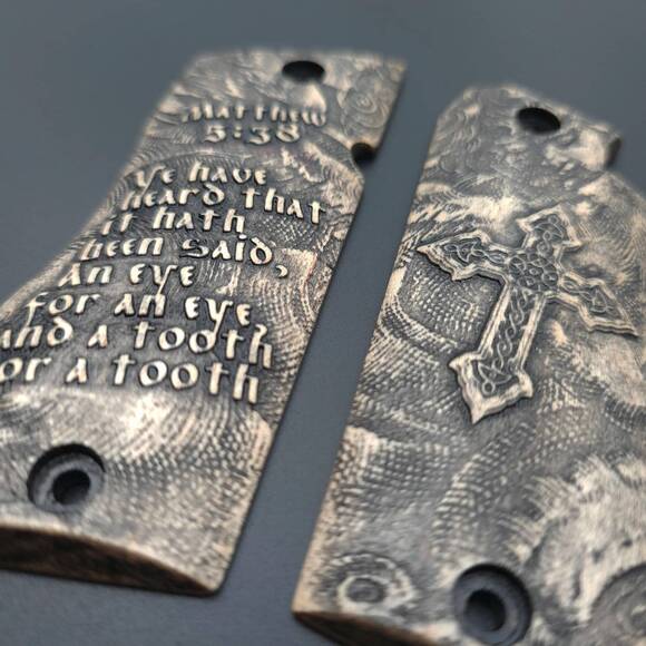Star Model BM 9 Maple Grips - Matthew 5:38 / Hand-painted